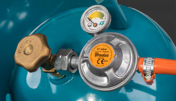 Reduktor gazowy 37MBAR, 1,5kg/h z zaworem bezpieczeństwa EFV i MANO., na wąż 9-10mm