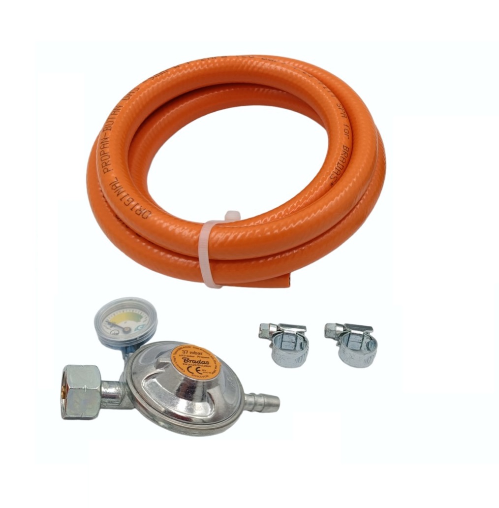 Zestaw przyłączeniowy propan-butan 1,5mb + manometr
